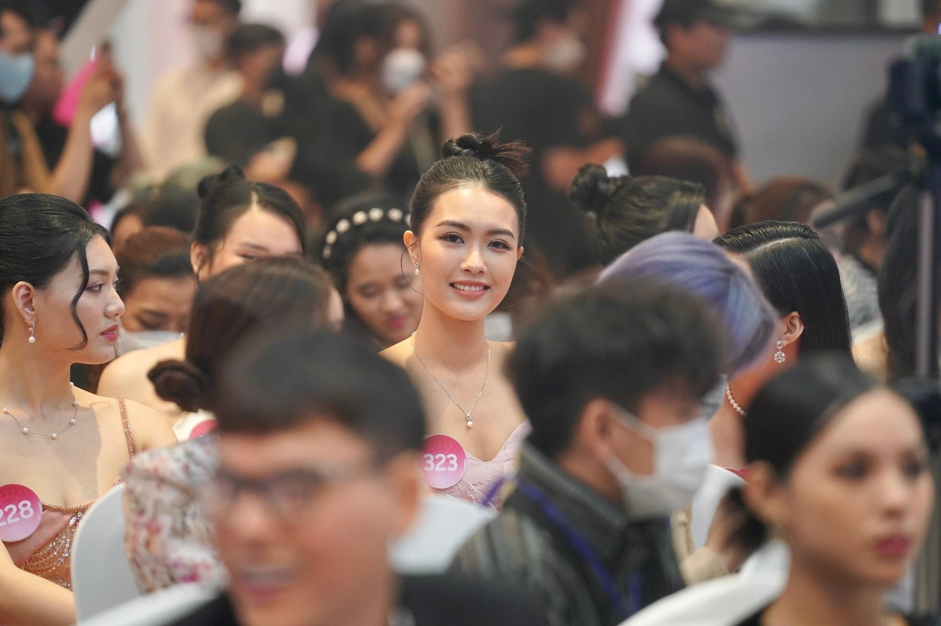 Ảnh chụp cận mặt xinh hút hồn của Top 35 Hoa hậu Việt Nam 2022 - 2
