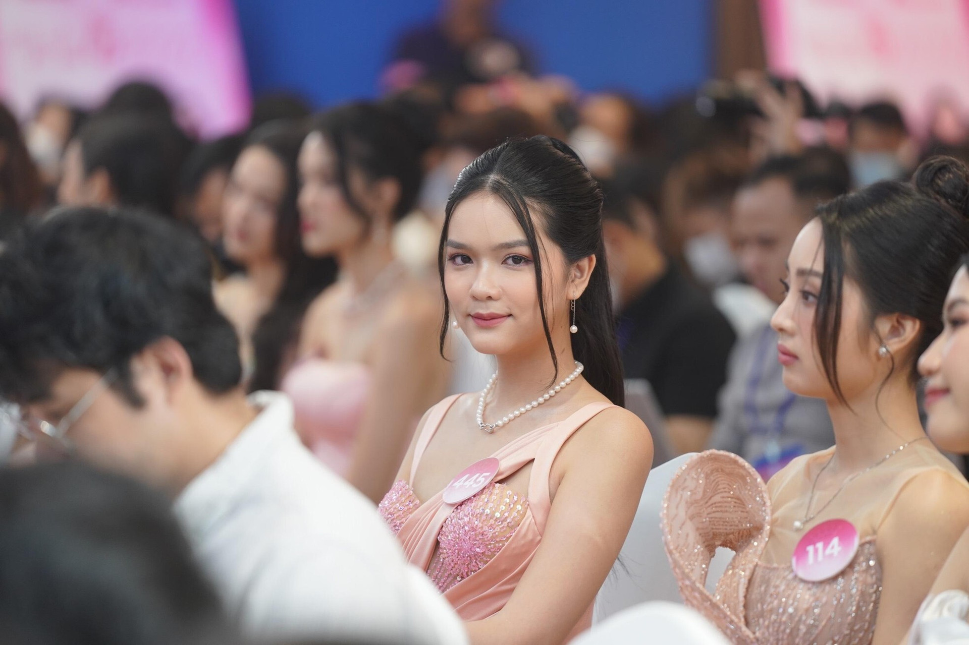 Ảnh chụp cận mặt xinh hút hồn của Top 35 Hoa hậu Việt Nam 2022 - 6
