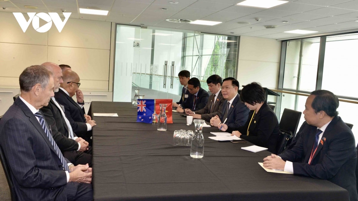 chủ tịch quốc hội vương Đình huệ gặp ban lãnh đạo trường Đại học waikato hình ảnh 2 chu tich quoc hoi vuong Dinh hue gap ban lanh dao truong Dai hoc waikato hinh anh 2