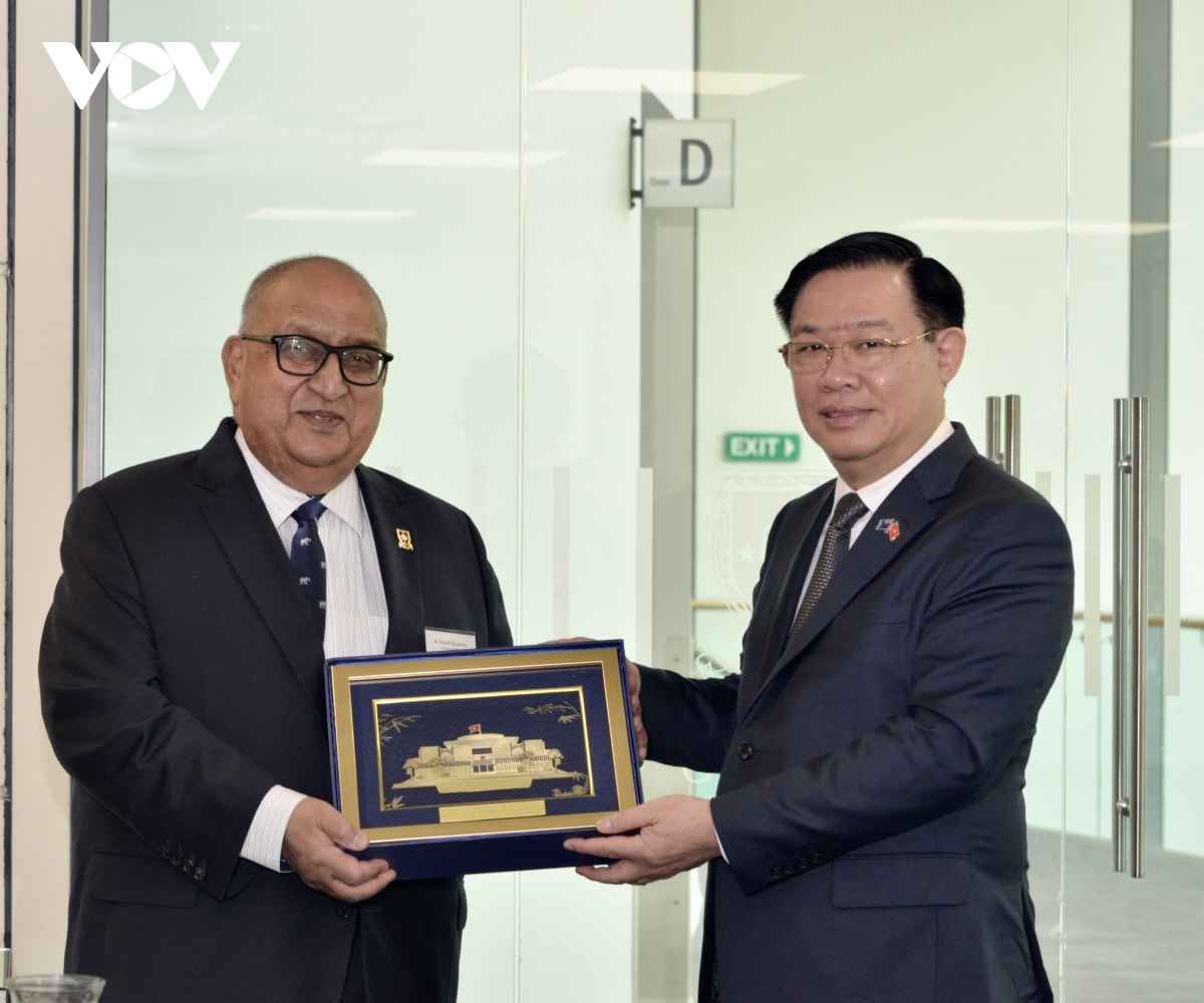chủ tịch quốc hội vương Đình huệ gặp ban lãnh đạo trường Đại học waikato hình ảnh 3 chu tich quoc hoi vuong Dinh hue gap ban lanh dao truong Dai hoc waikato hinh anh 3