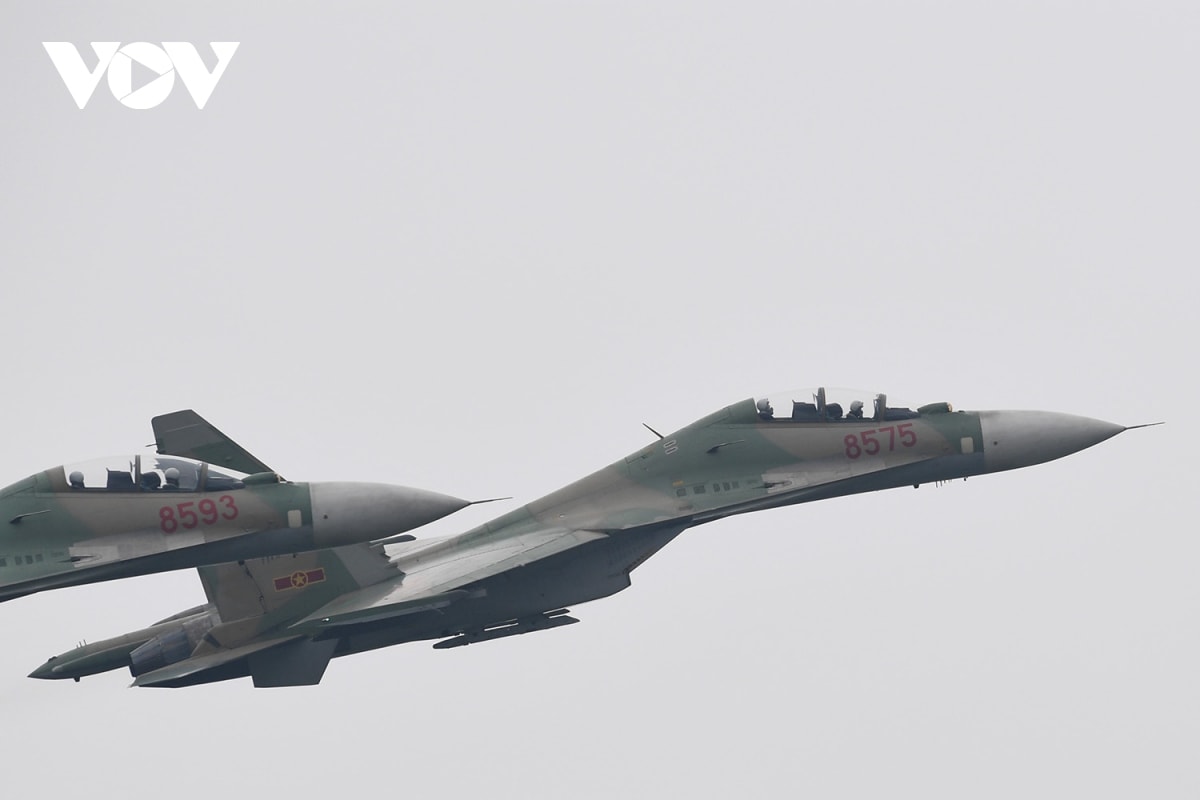 khong quan viet nam trinh dien su-30mk2 tai trien lam quoc phong hinh anh 10