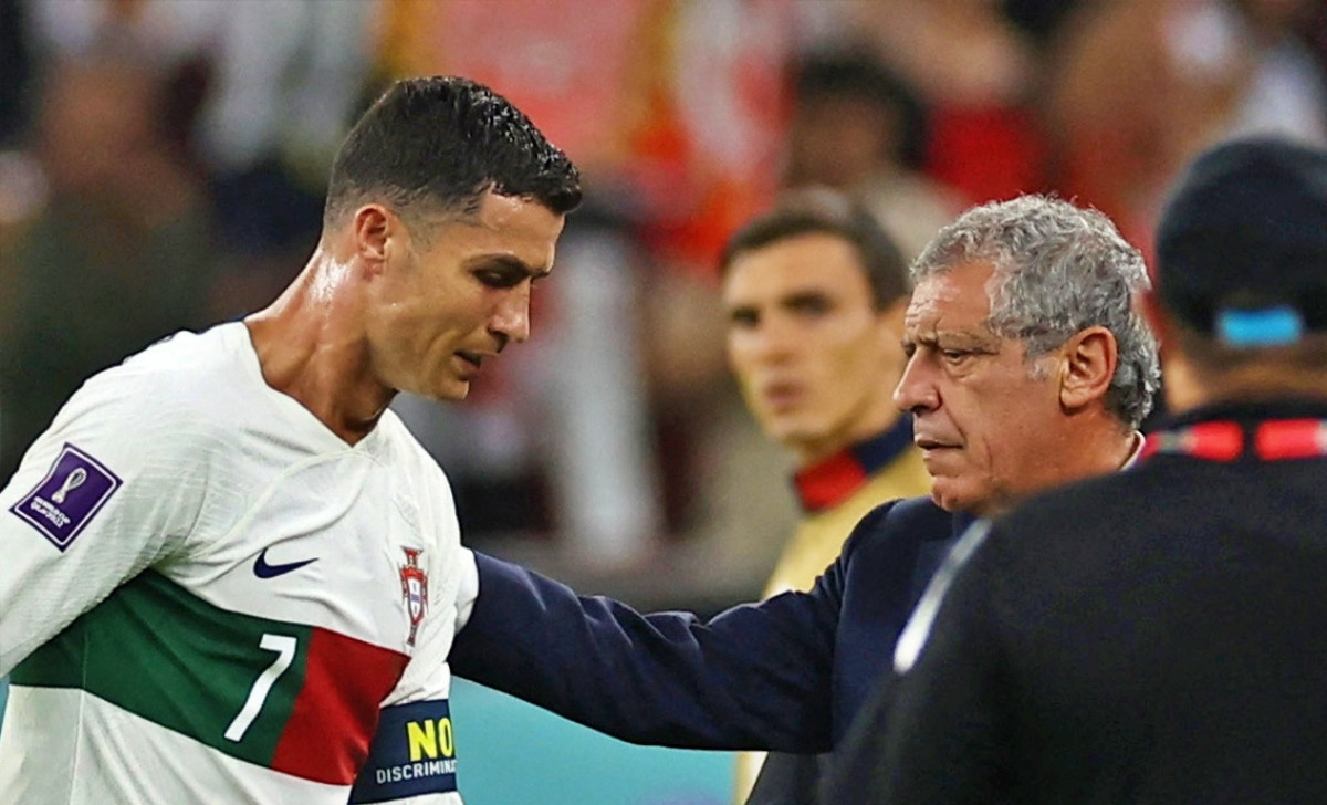 ronaldo khoc nuc no khi bo Dao nha bi loai, cau thu morocco chay toi dong vien hinh anh 10
