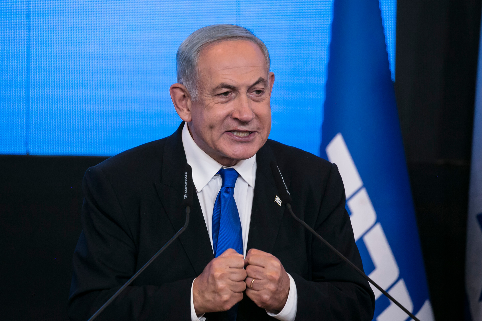 Israel: Ông Netanyahu giành đủ phiếu để thành lập chính phủ vào phút chót - 1