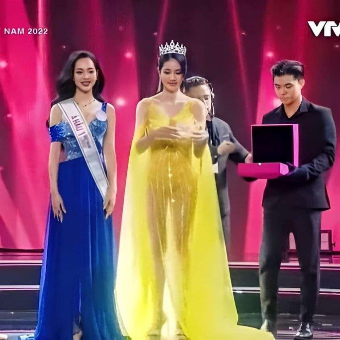 BTC Hoa hậu Việt Nam xin lỗi về sự cố váy xuyên thấu của Phương Anh - 2