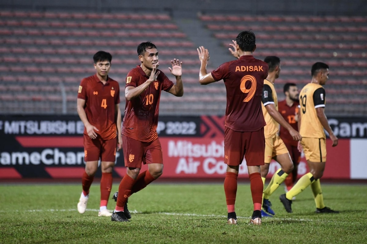 lich thi dau aff cup 2022 hom nay 26 12 DkvD thai lan ra mat khan gia nha hinh anh 1