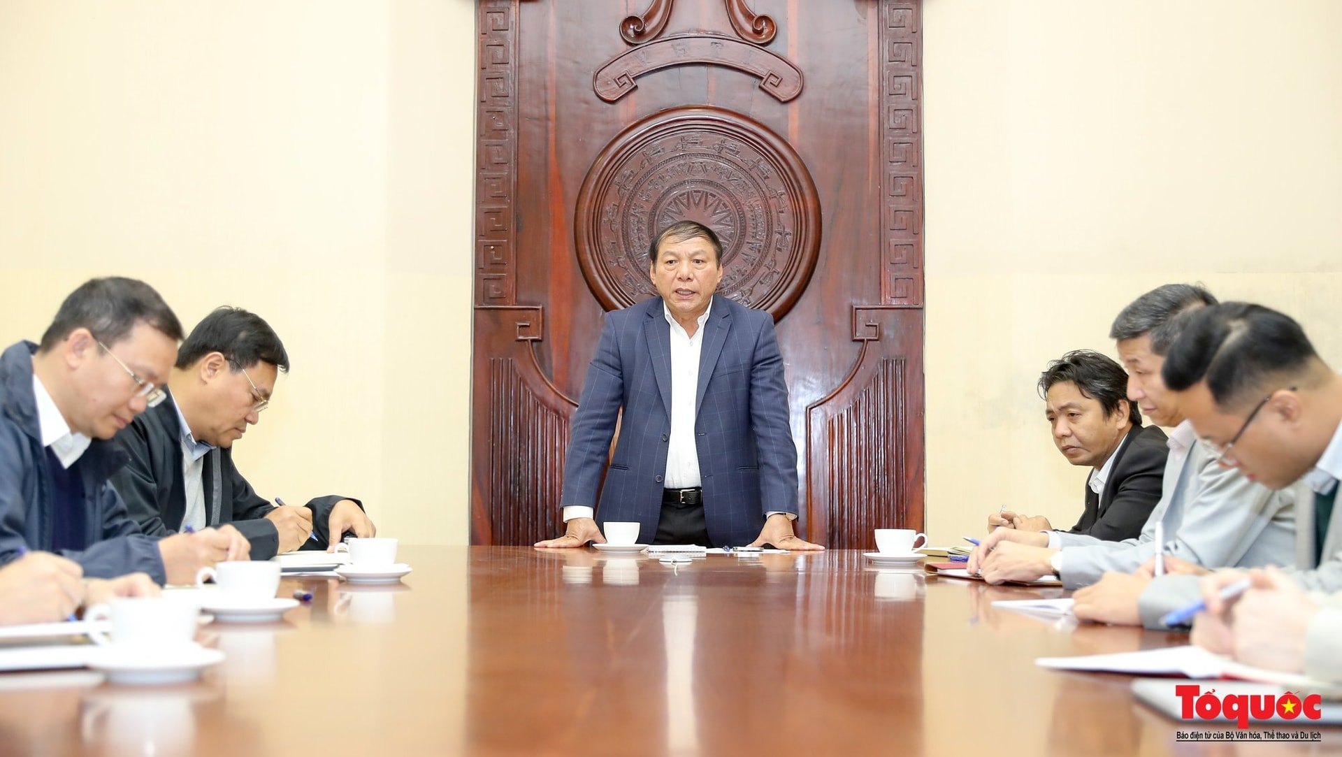 Bộ trưởng Nguyễn Văn Hùng chỉ đạo xử lý tồn đọng tại SVĐ Quốc gia Mỹ Đình - 1