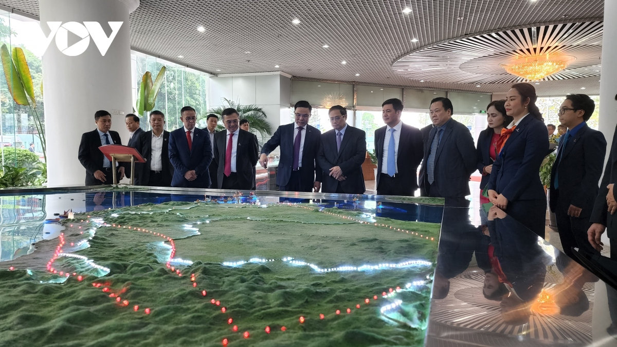 thu tuong mong pvn thi dua lap ky luc moi trong nam 2023 hinh anh 1