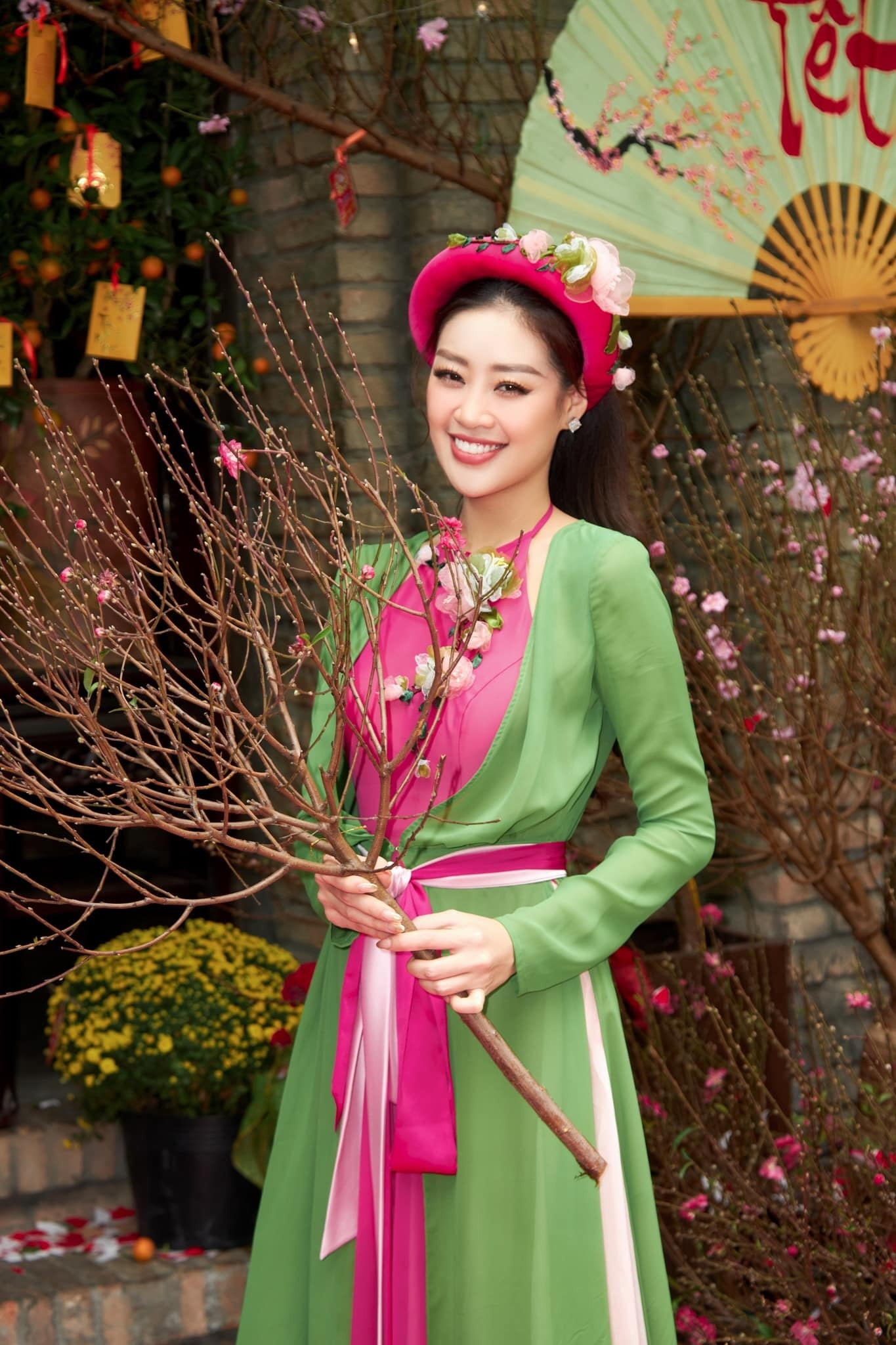 Hoa hậu Khánh Vân: 'Ba mẹ không còn giục tôi lấy chồng dịp Tết' - 9