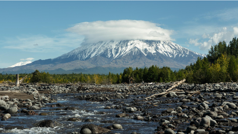 Chiêm ngưỡng 10 ngọn núi lửa đẹp nhất ở Nga  - 3