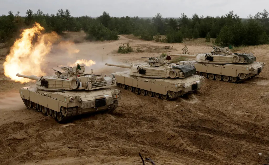 Xe tăng Mỹ sắp tham chiến ở Ukraine hiện đại thế nào? - 2