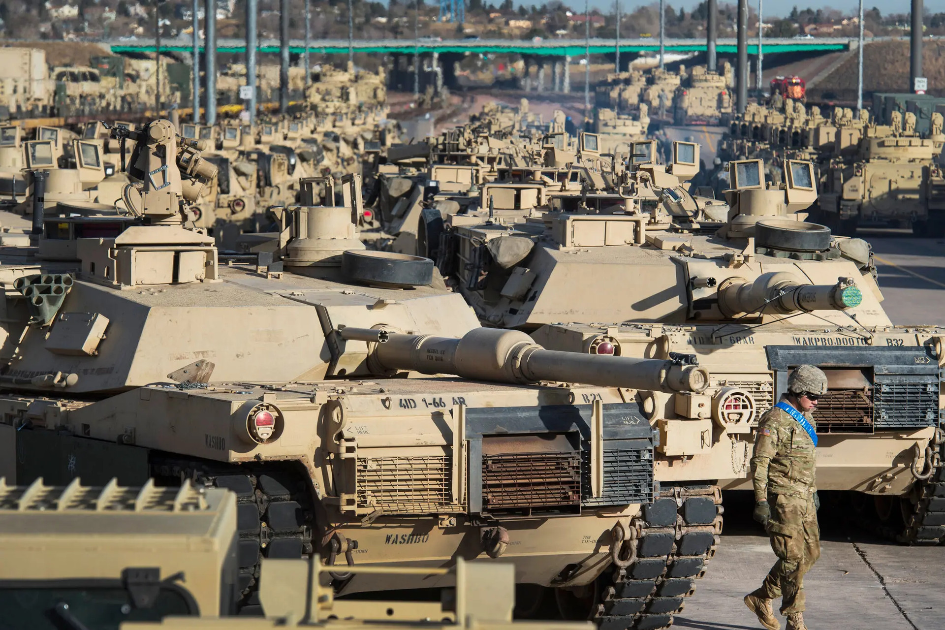 Xe tăng Mỹ sắp tham chiến ở Ukraine hiện đại thế nào? - 1