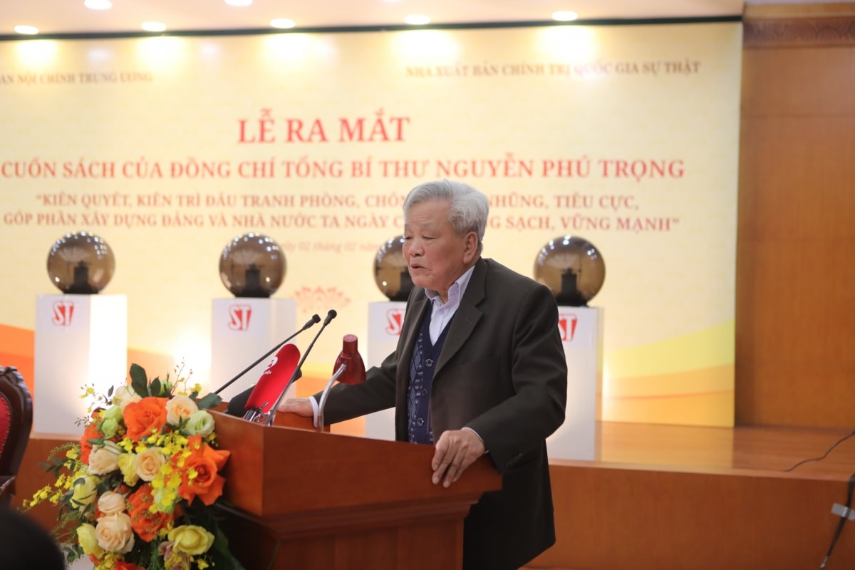 sach cua tong bi thu ra doi tao buoc ngoat moi ve nhan thuc chong tham nhung hinh anh 3