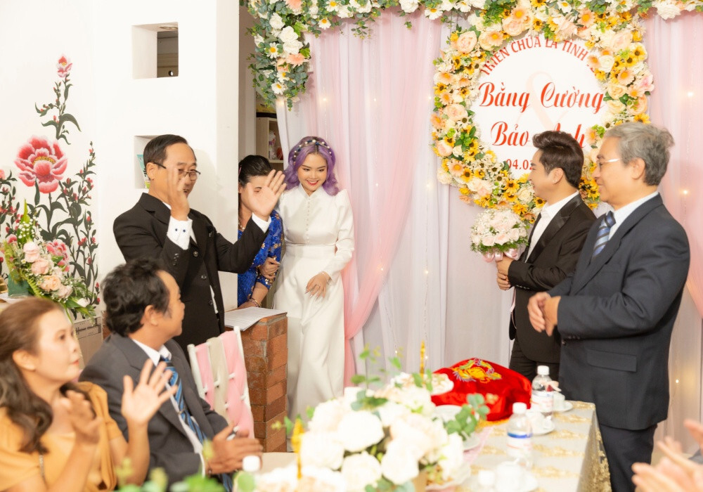 Đám cưới của ca sĩ Bằng Cường với vợ trẻ Bảo Anh kém 12 tuổi - 3