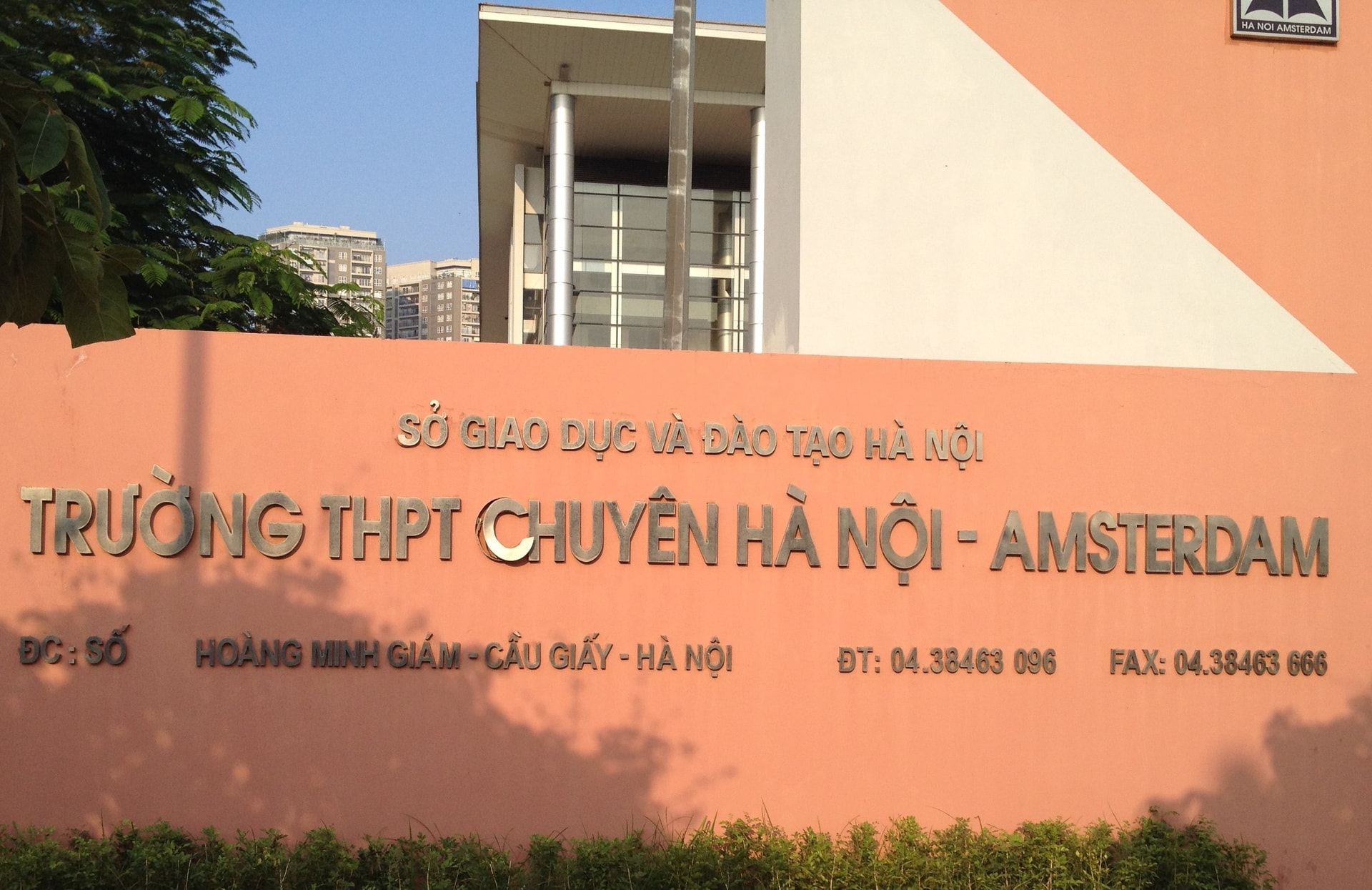 Trường Amsterdam Hà Nội vẫn tuyển hệ song bằng lớp 10 năm học tới - 1