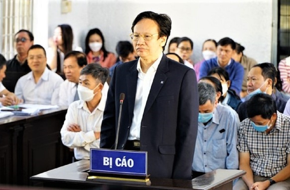 Sai phạm đấu thầu thuốc, cựu Giám đốc Sở Y tế Đắk Lắk lãnh 3 năm tù - 1