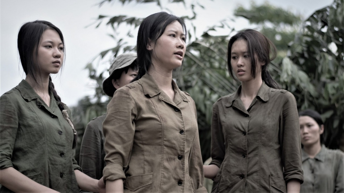 Đạo diễn Thanh Vân kể chuyện làm phim về những phụ nữ lái xe vượt Trường Sơn - 1