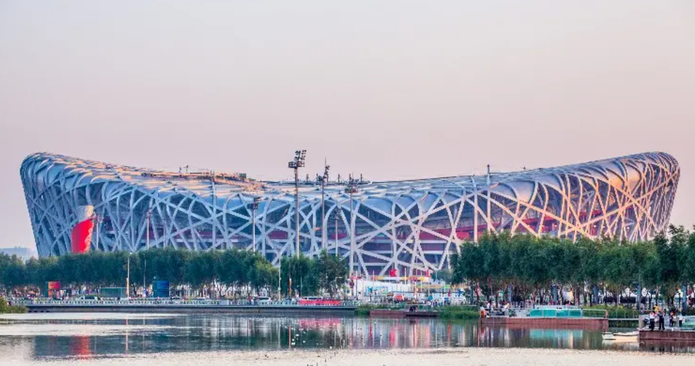Độc đáo thiết kế chống động đất của sân vận động quốc gia 'tổ chim' ở Trung Quốc - 1
