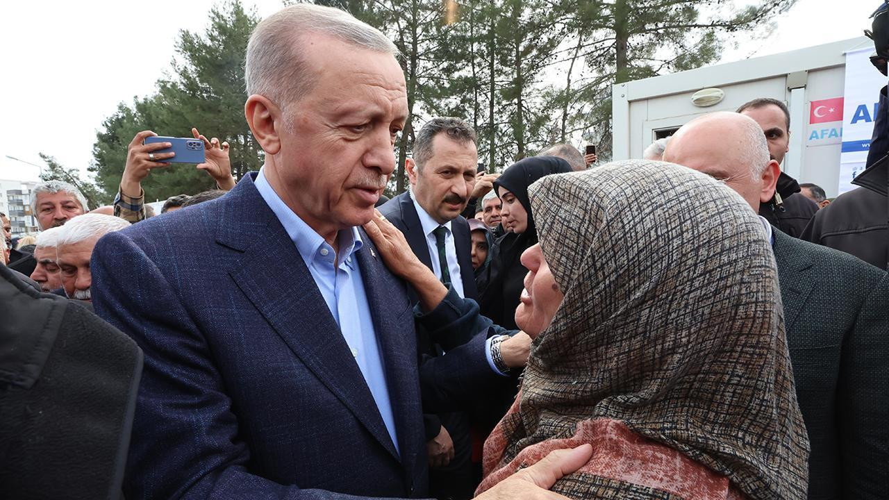 Tổng thống Thổ Nhĩ Kỳ xin lỗi người dân vì cứu hộ chậm trễ - 1