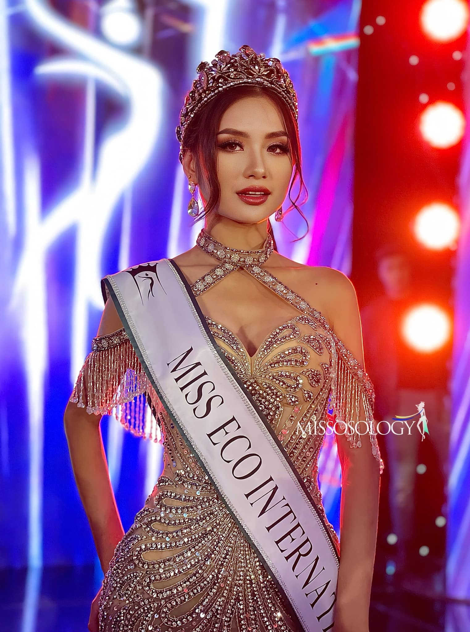 Nhan sắc người đẹp Việt đăng quang Hoa hậu Môi trường thế giới 2023 - 2