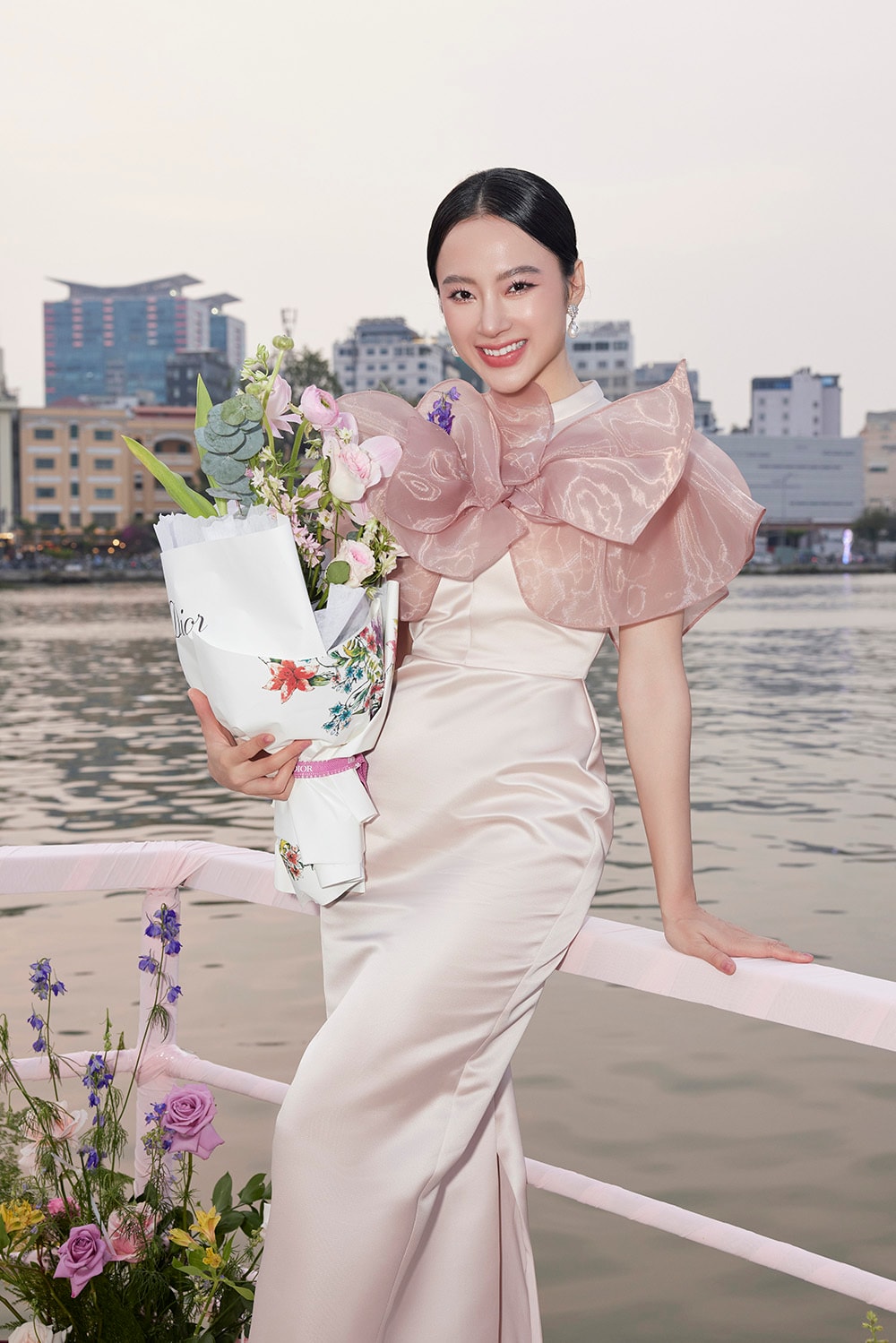 Angela Phương Trịnh thăng hạng nhan sắc sau khi giảm 10kg - 9