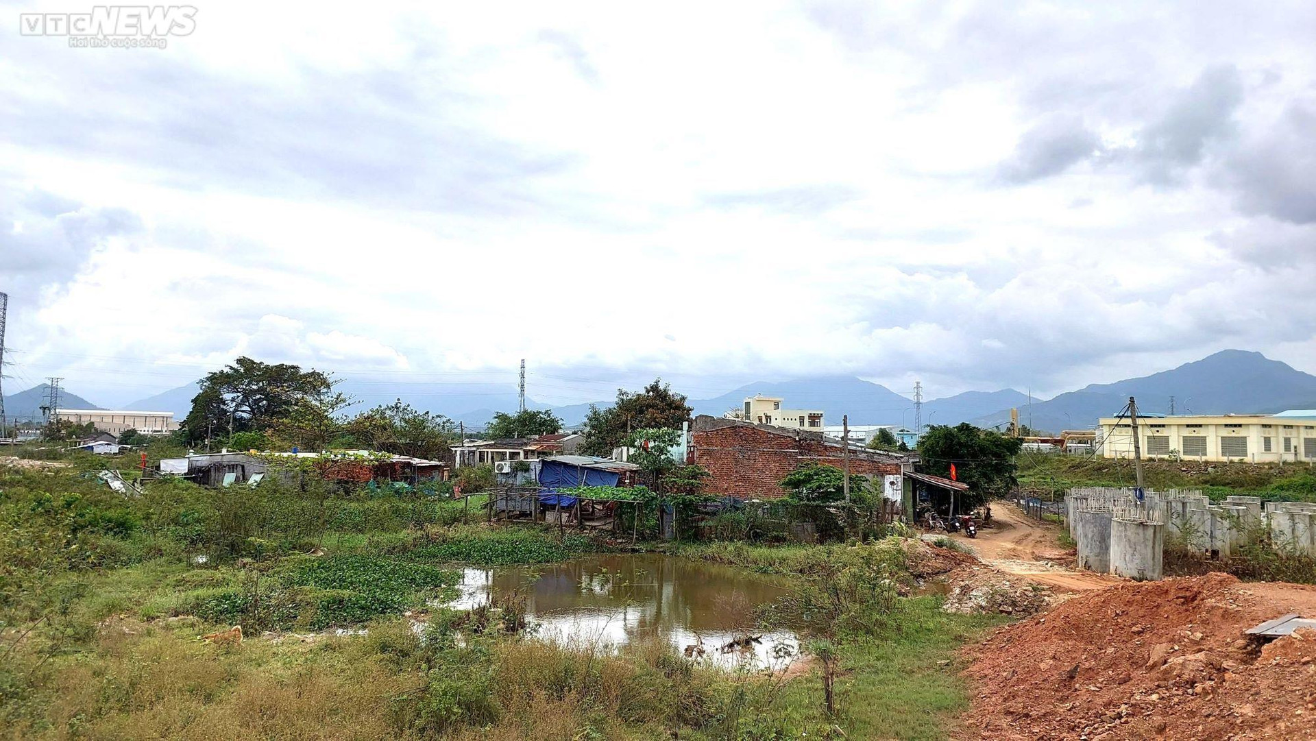 Dân sống khổ, đi không được ở không xong vì dự án xử lý nước thải ở Đà Nẵng - 2