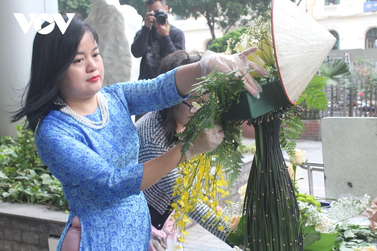 tung bung hoi thi cam hoa vov ky niem ngay quoc te phu nu 8 3 hinh anh 5