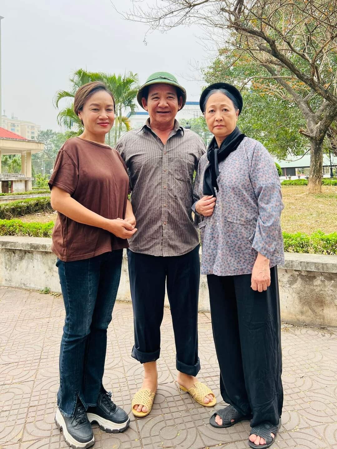 Sao Việt 17/3: Vũ Hà gọi vợ là 'ngân hàng', Linh Rin hé lộ ảnh cưới  - 7