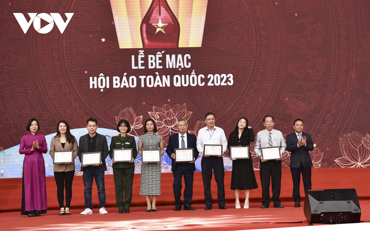 toan canh le be mac hoi bao toan quoc 2023 hinh anh 9