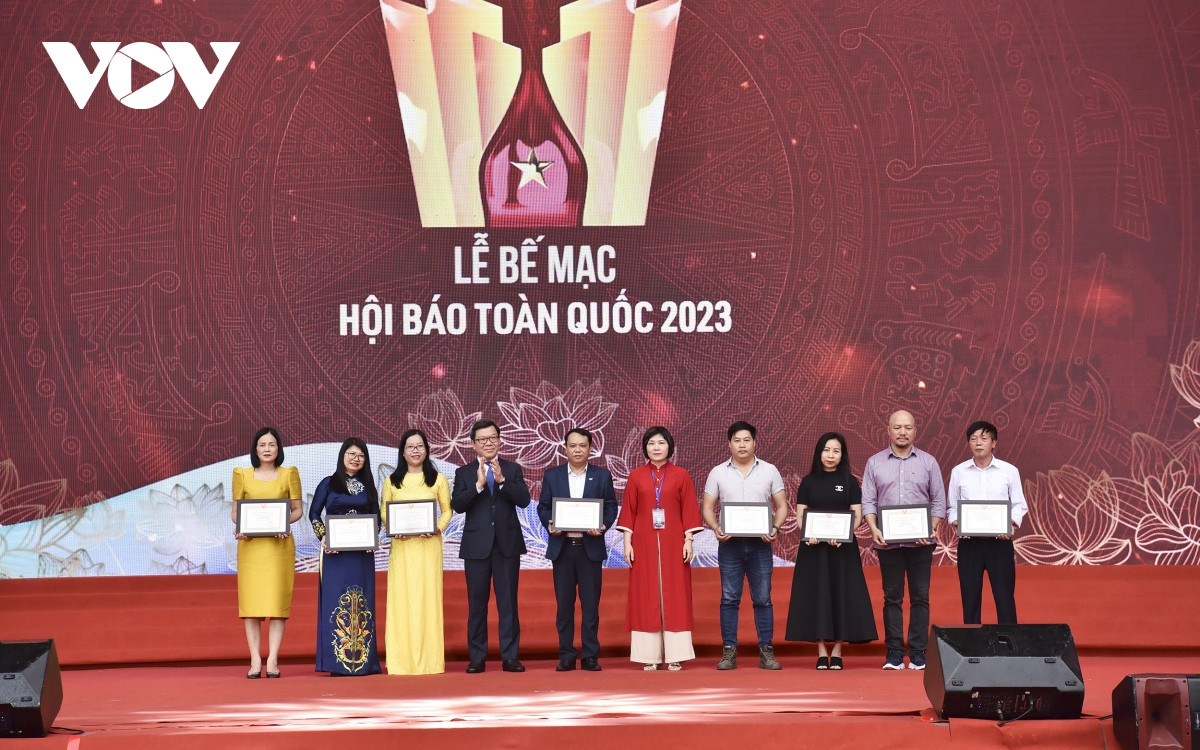 toan canh le be mac hoi bao toan quoc 2023 hinh anh 10