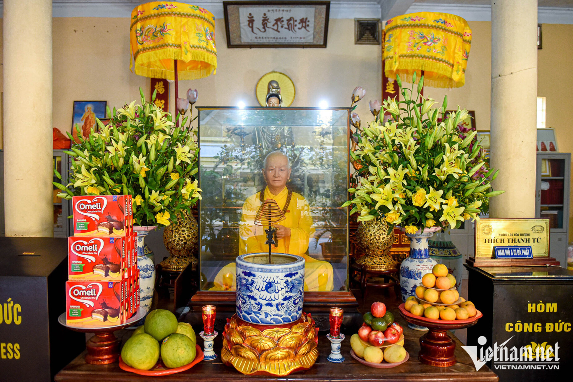 Tượng trong chùa  ở Hà Nội từng bị đòi kiểm tra hộ chiếu vì giống hệt người thật - 8