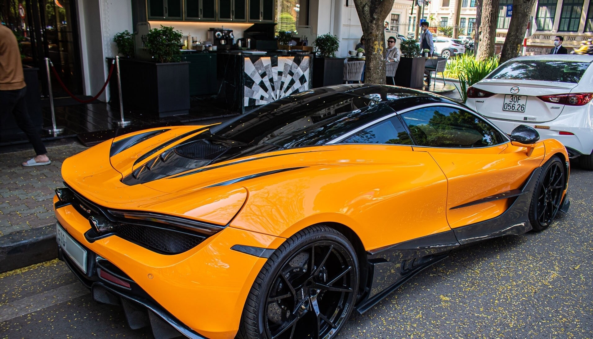 Ngắm McLaren 720S độ hết hơn 1 tỷ của đại gia Hà Nội - 11