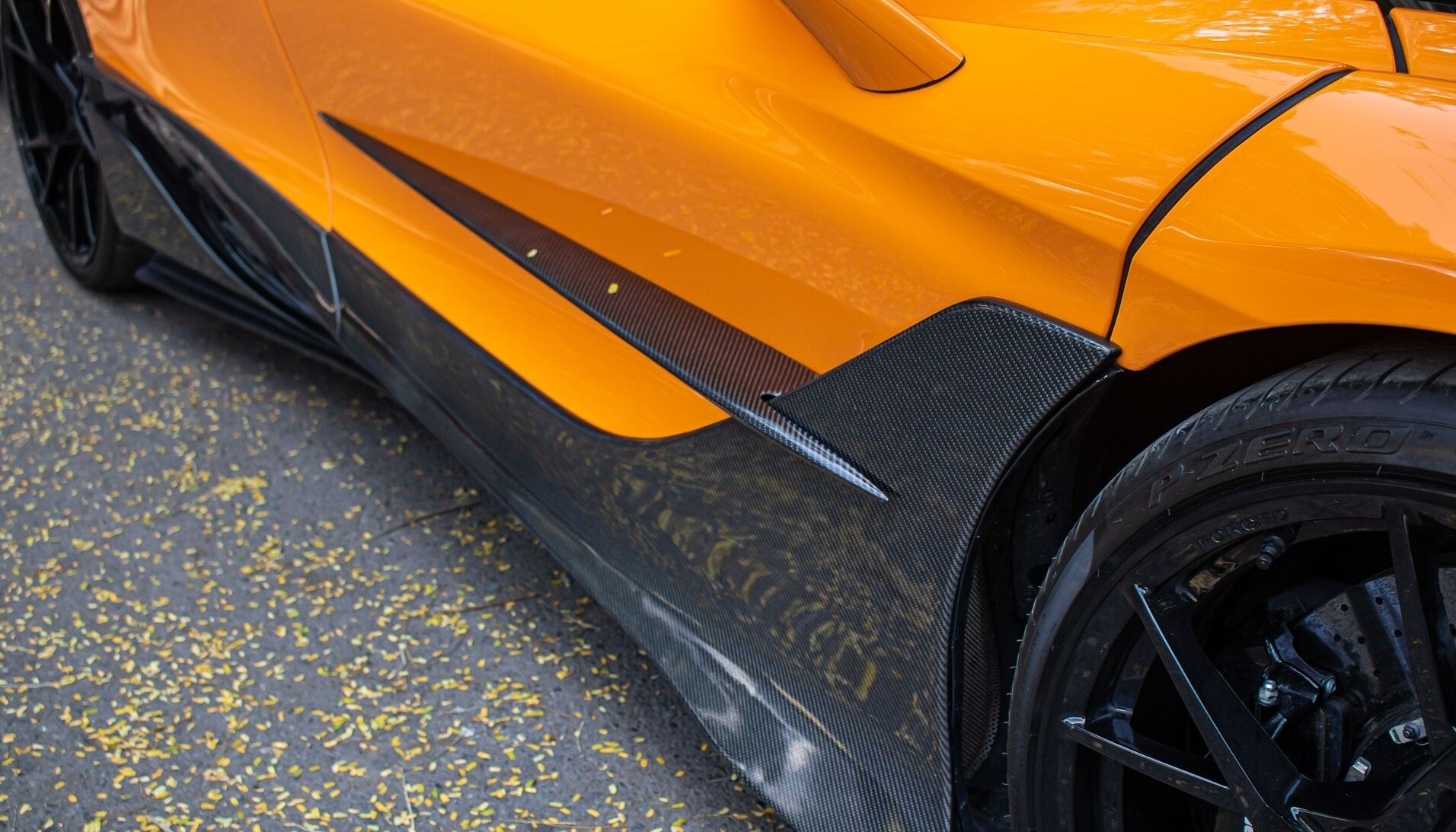 Ngắm McLaren 720S độ hết hơn 1 tỷ của đại gia Hà Nội - 3