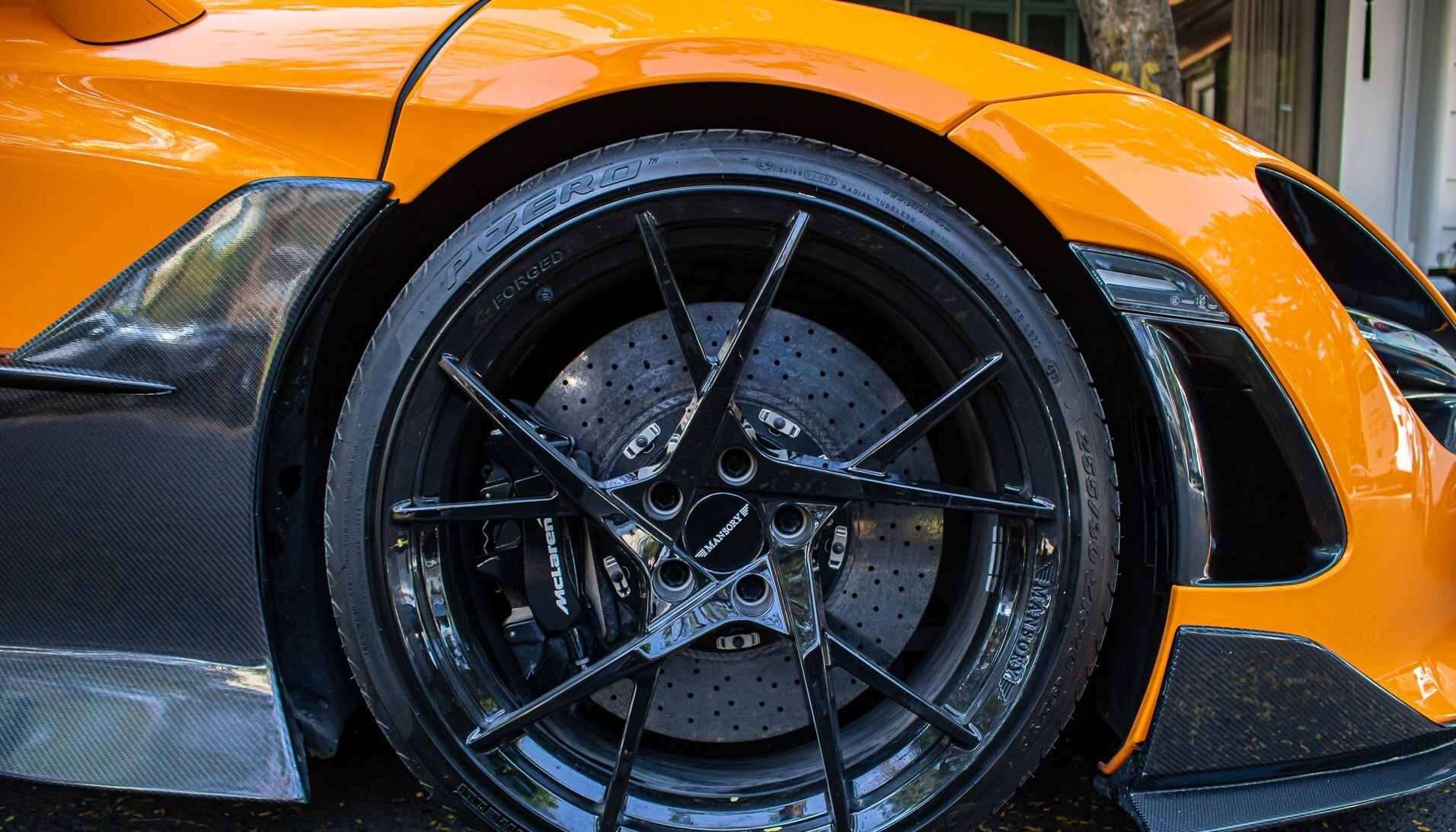 Ngắm McLaren 720S độ hết hơn 1 tỷ của đại gia Hà Nội - 7