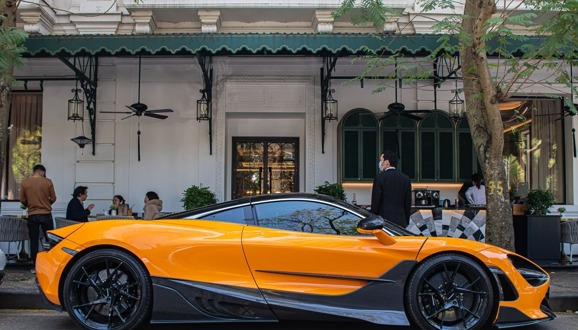 Ngắm McLaren 720S độ hết hơn 1 tỷ của đại gia Hà Nội - 9