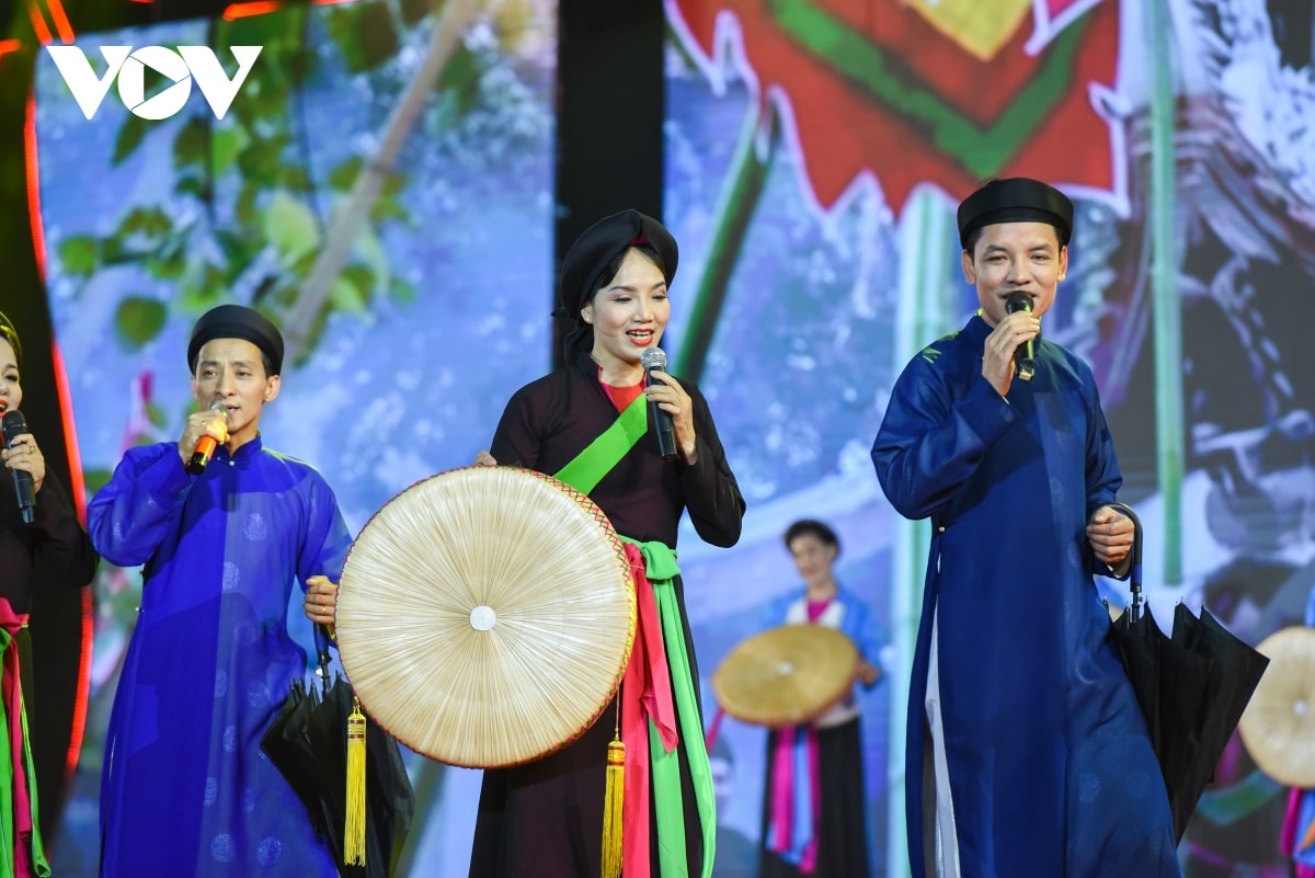 toan canh le cong bo thanh lap thi xa thuan thanh cua tinh bac ninh hinh anh 10