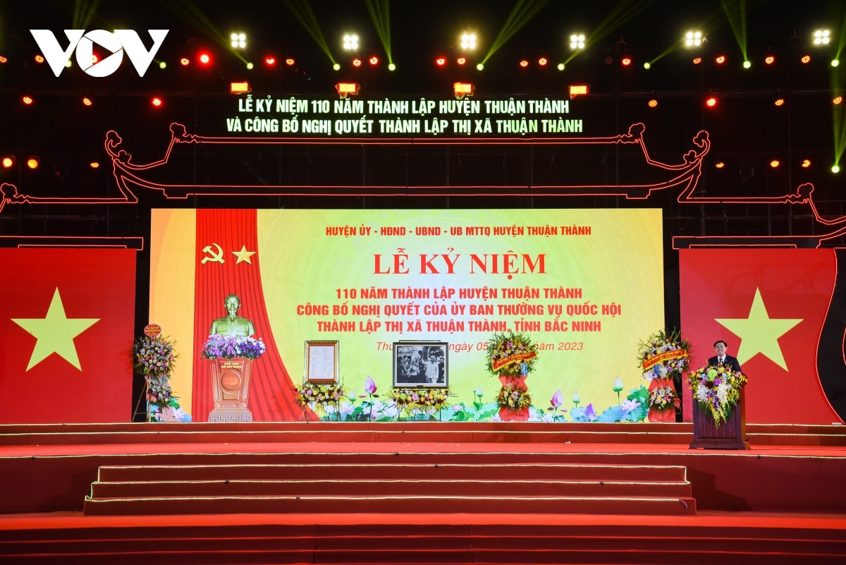 toan canh le cong bo thanh lap thi xa thuan thanh cua tinh bac ninh hinh anh 1