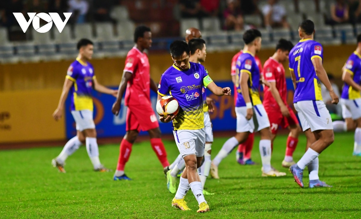 van quyet hoa nguoi khong phoi o tran dai thang hai phong fc hinh anh 4