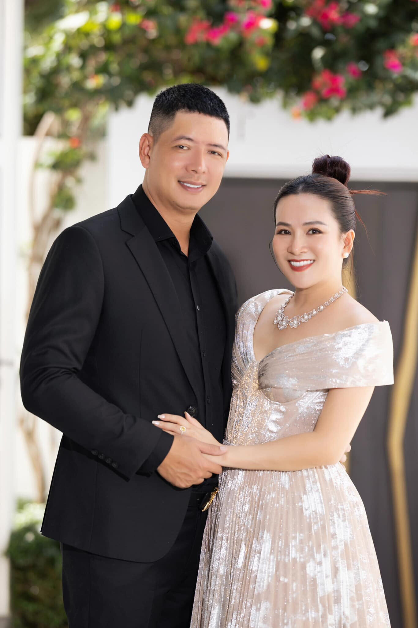 Hôn nhân ngọt ngào 15 năm của MC Bình Minh và vợ doanh nhân - 3
