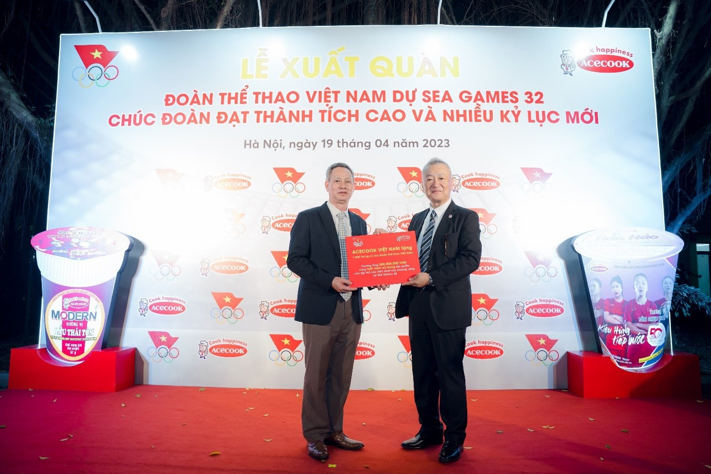 ACECOOK Việt Nam đồng hành cùng Đoàn thể thao Việt Nam dự SEA Games 32 - 2