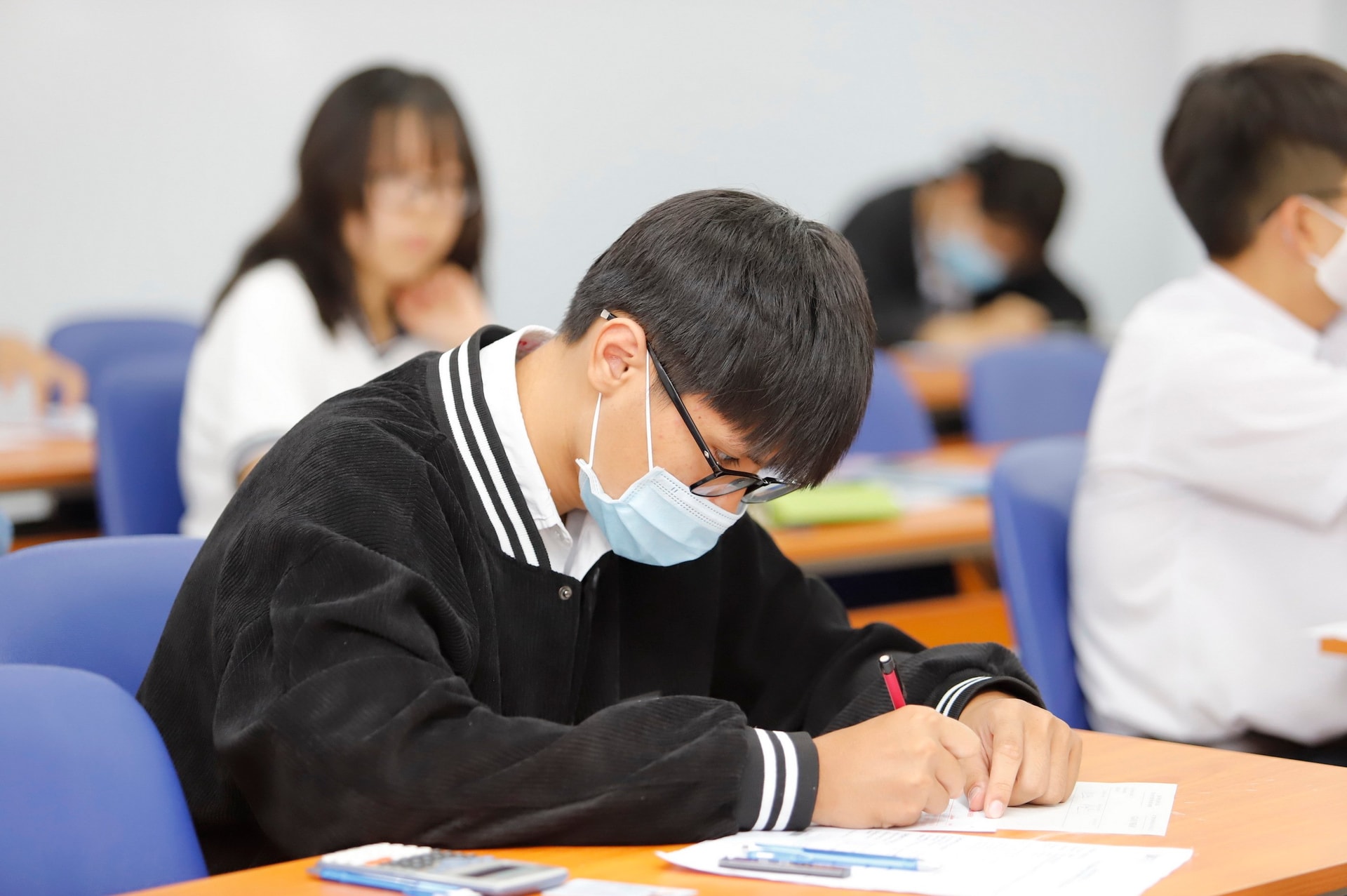 Đề thi đánh giá năng lực bị tố trùng lặp, Đại học Quốc gia Hà Nội nói gì? - 2