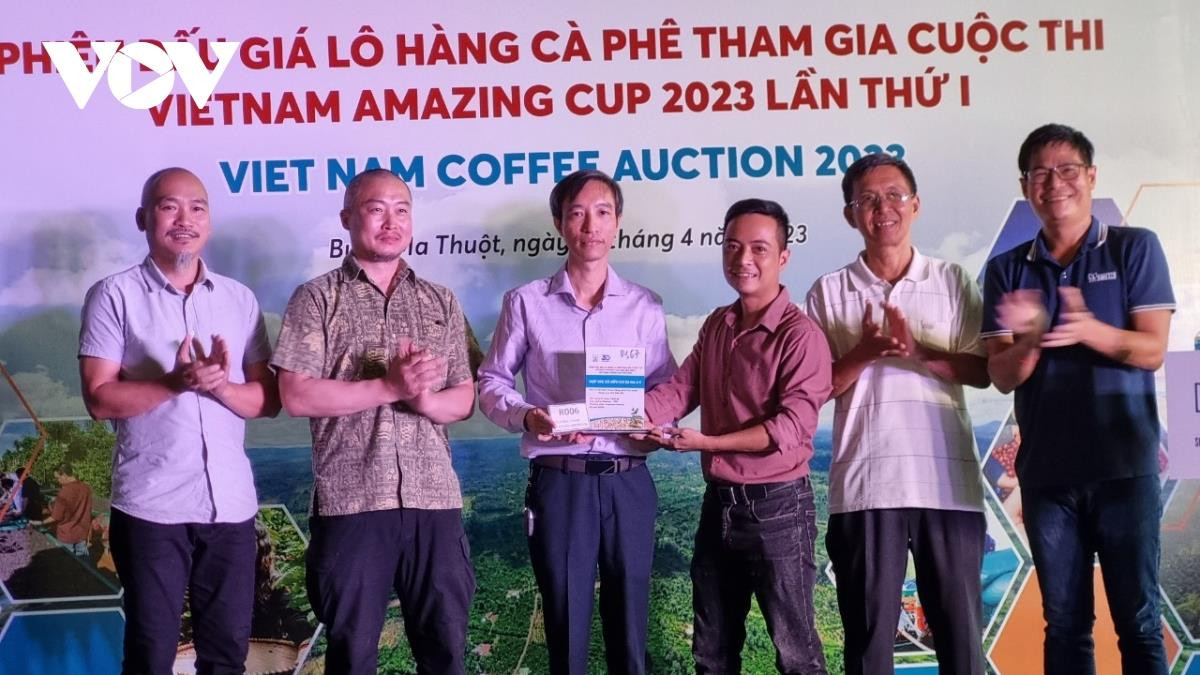 Lần đầu tiên đấu giá, cà phê đặc sản Việt Nam tăng giá 7 lần - 2