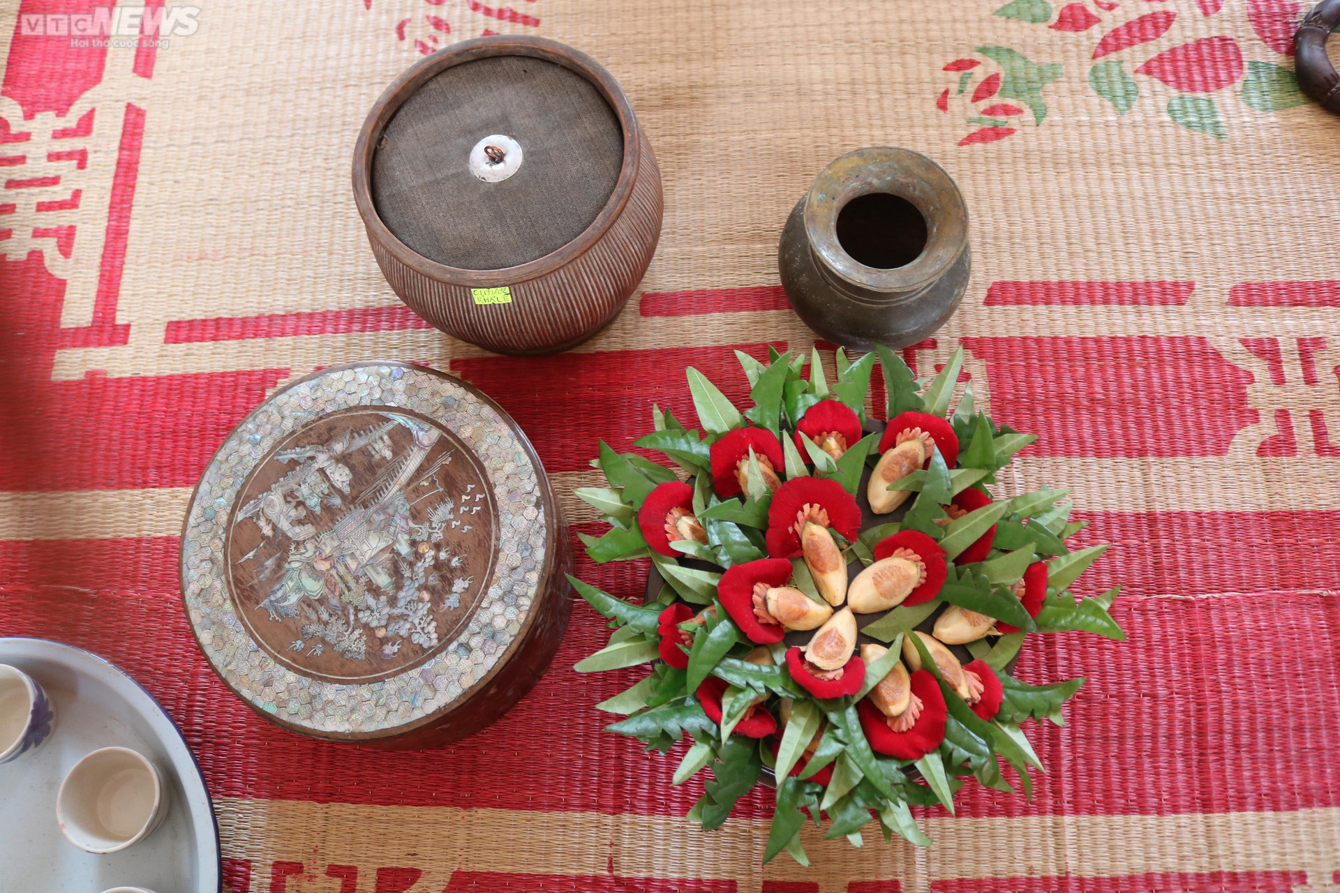 Người góp phần bảo tồn di sản Quan họ Bắc Ninh bằng những kỷ vật - 4