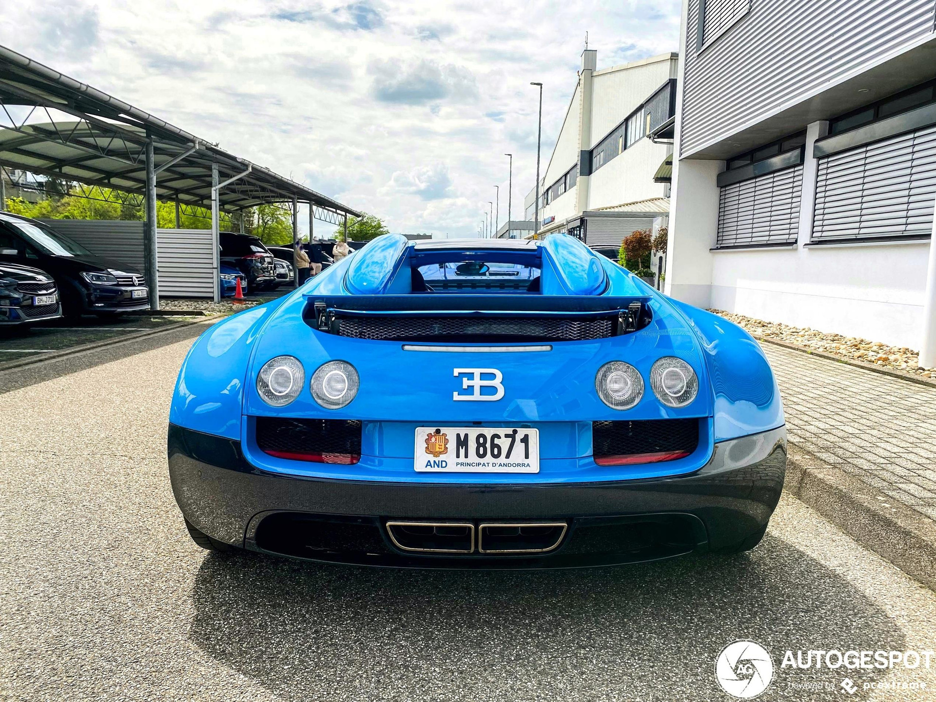 Bộ 3 Bugatti hàng hiếm hội tụ tại Đức - 14