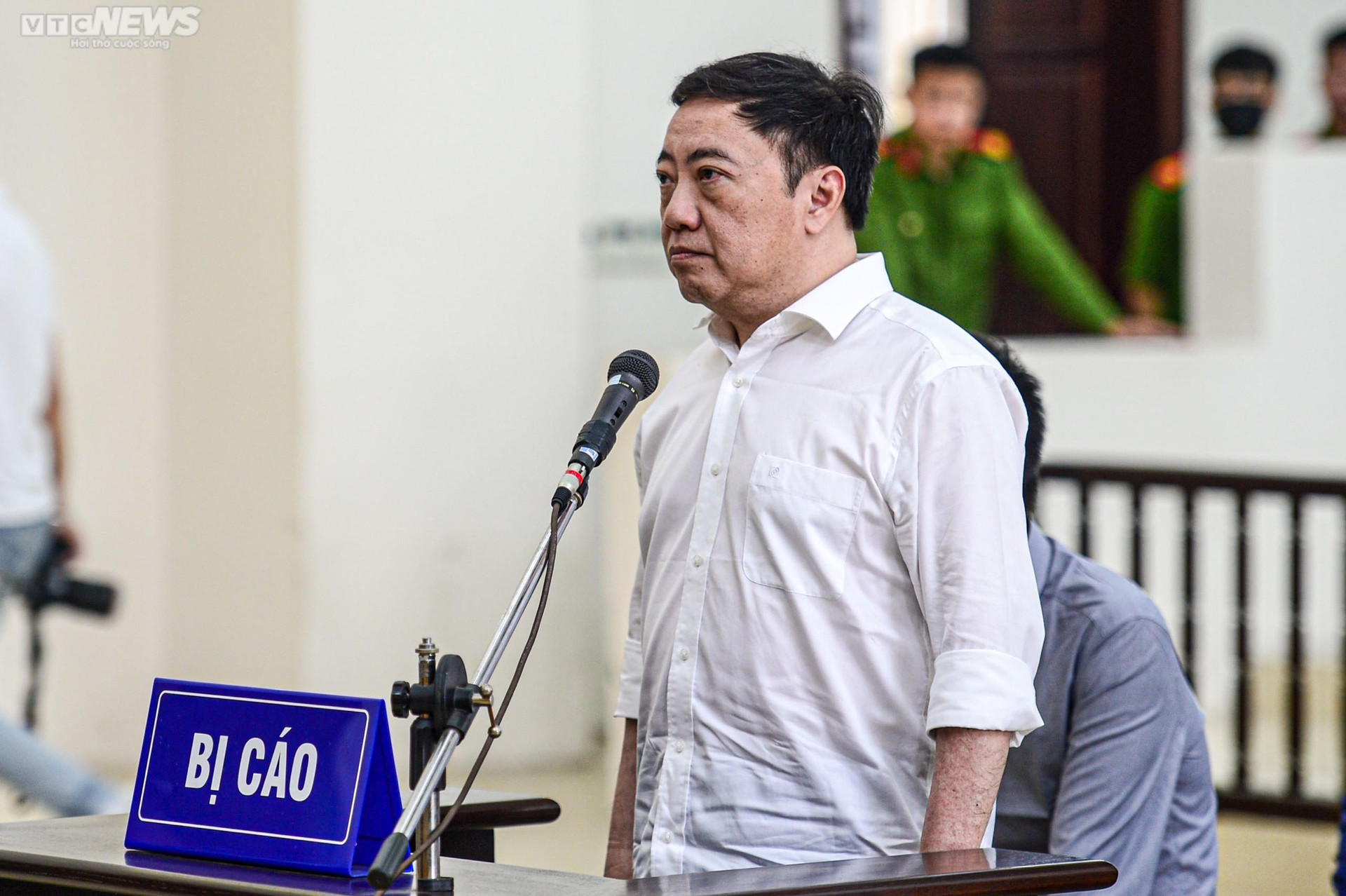 Cựu Phó Tổng giám đốc AIC khai cùng Nguyễn Thị Thanh Nhàn gặp gỡ lãnh đạo tỉnh - 2