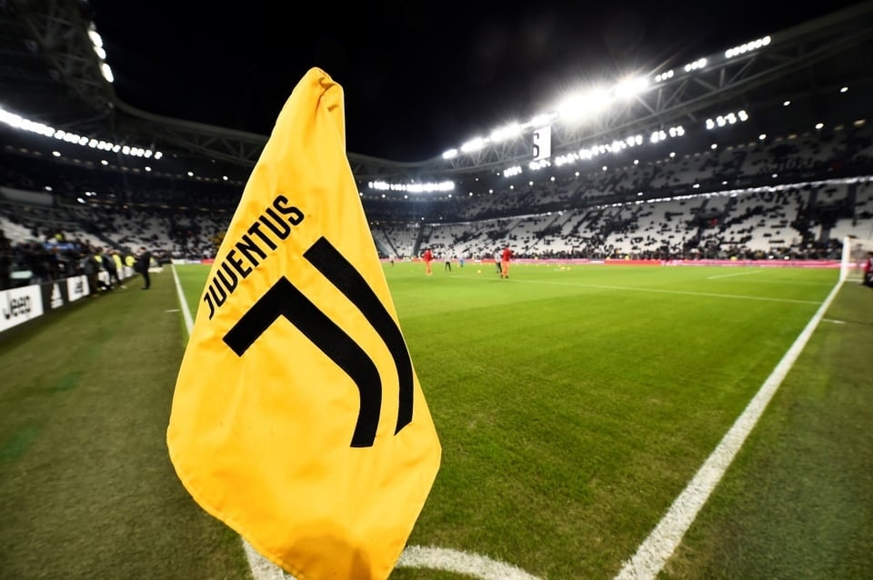 Juventus lại bị trừ 10 điểm - 1
