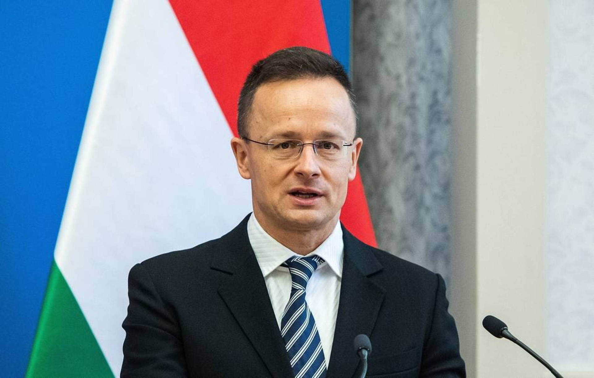 Hungary phản đối lệnh trừng phạt mới của EU đối với Nga - 1