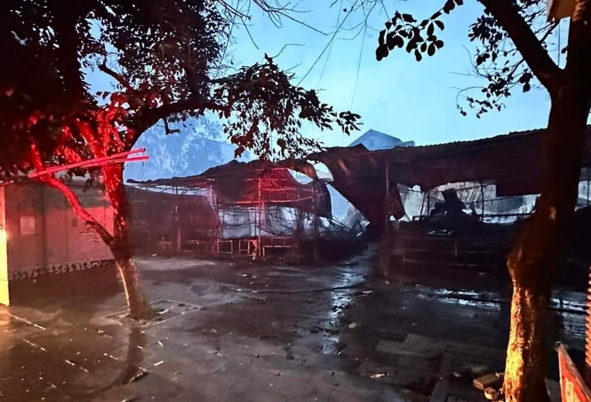 lua rung ruc trong dem thieu rui nhieu tai san tai cho vina hinh anh 3