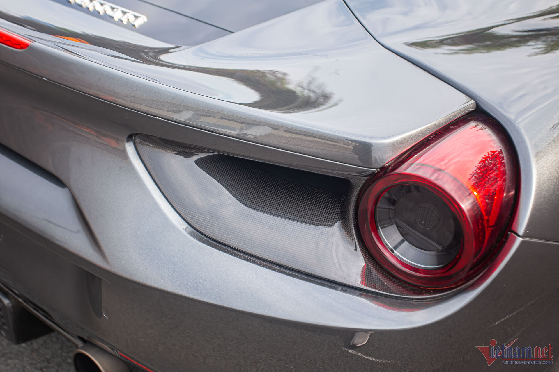 Siêu xe Ferrari 488 GTB từng gắn bó với Cường Đô la rao bán giá chỉ hơn 7 tỷ - 5