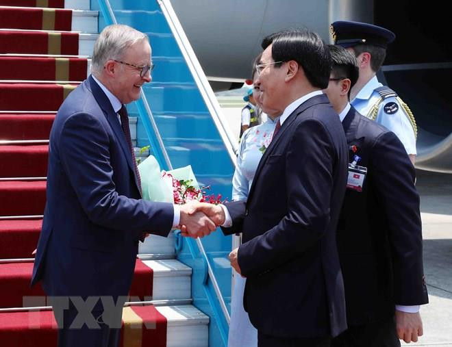 Thủ tướng Australia đến Hà Nội, bắt đầu thăm chính thức Việt Nam - 4