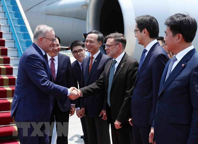 Thủ tướng Australia đến Hà Nội, bắt đầu thăm chính thức Việt Nam - 5